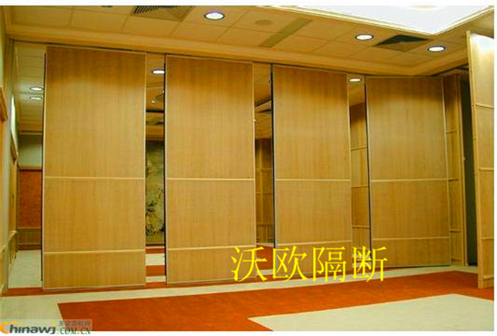 湘潭折叠屏风，移动隔墙免费设计送货安装