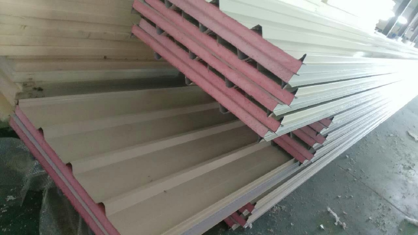防火A级钢结构酚醛保温夹芯彩钢屋面板