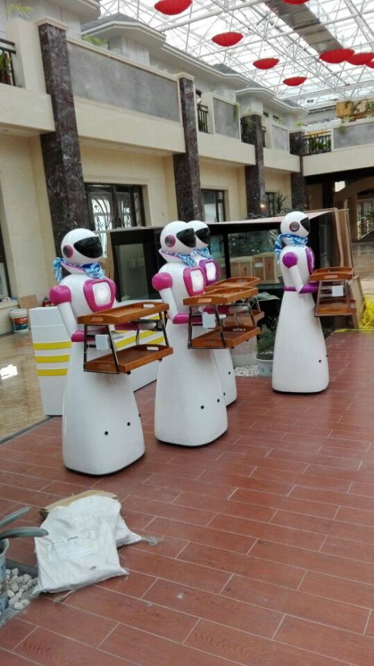 美女餐厅机器人时代来袭
