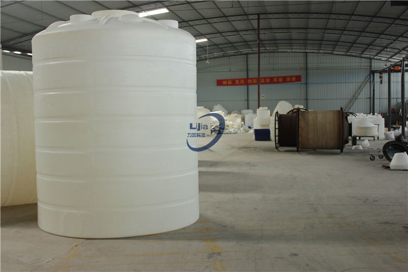 重庆武隆塑料水箱厂家/重庆15立方塑料水箱厂家