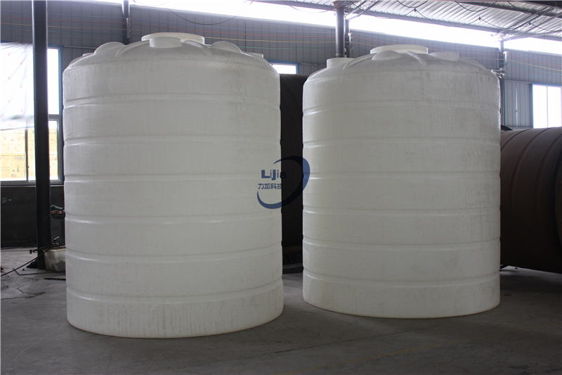 孝感15吨立式平底圆柱水箱/白色塑料水塔
