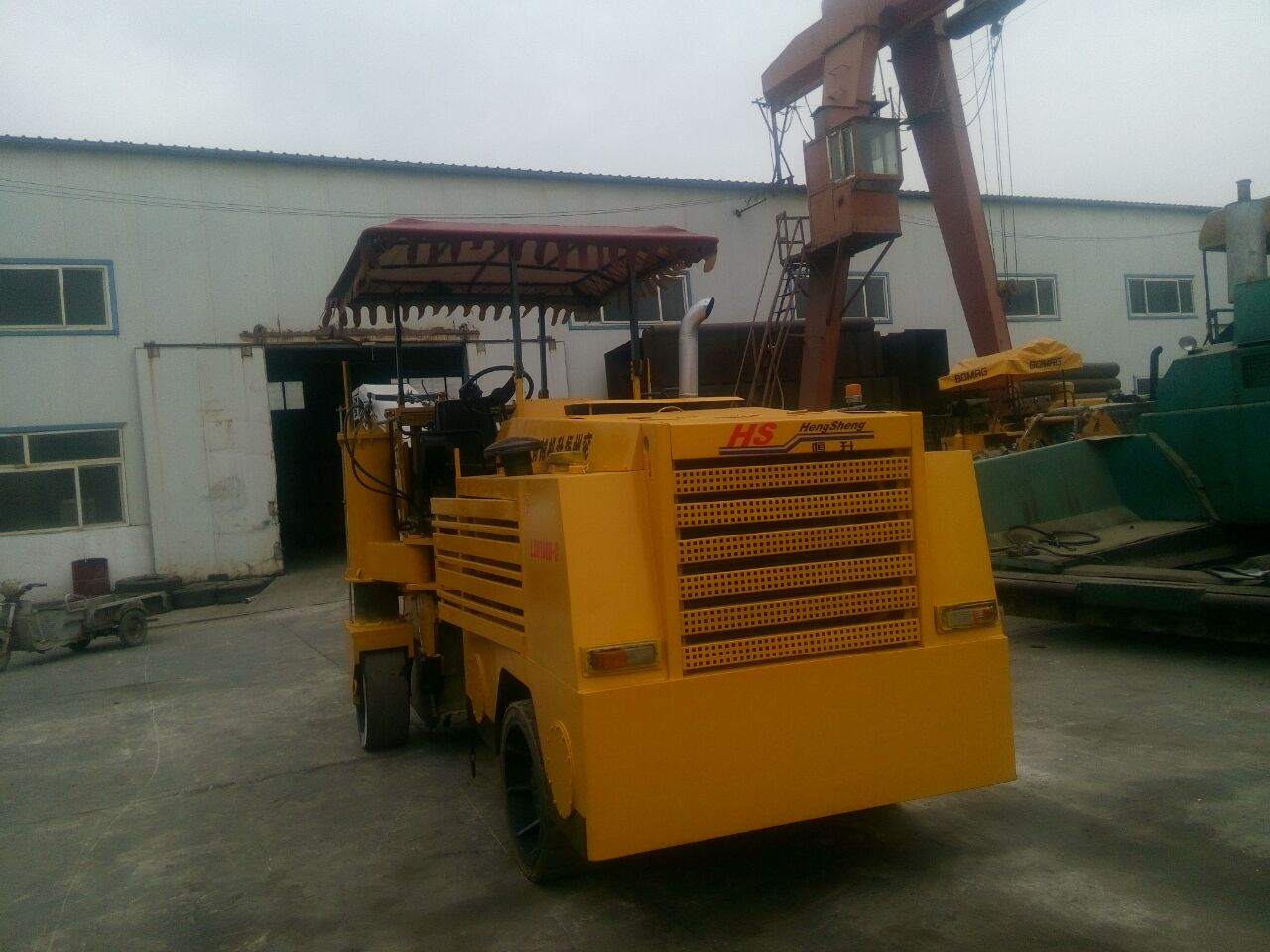 出租1米铣刨机，承包路面施工筑路修补业务，济南