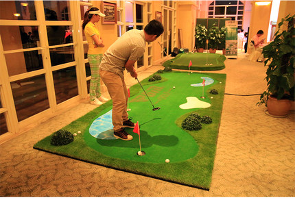 上海高尔夫果岭出租，高尔夫推杆，高尔夫游戏租赁