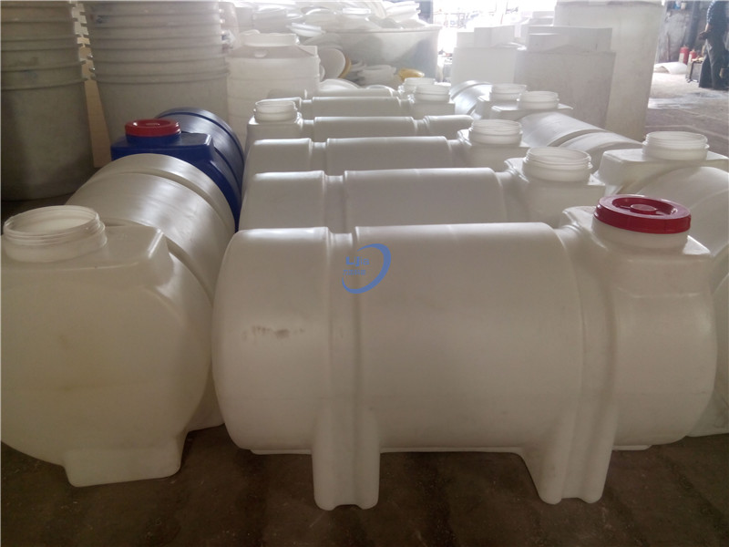 供应卧式油桶 欧式油桶 汽油柴油桶 储水桶 卧式塑料运输罐