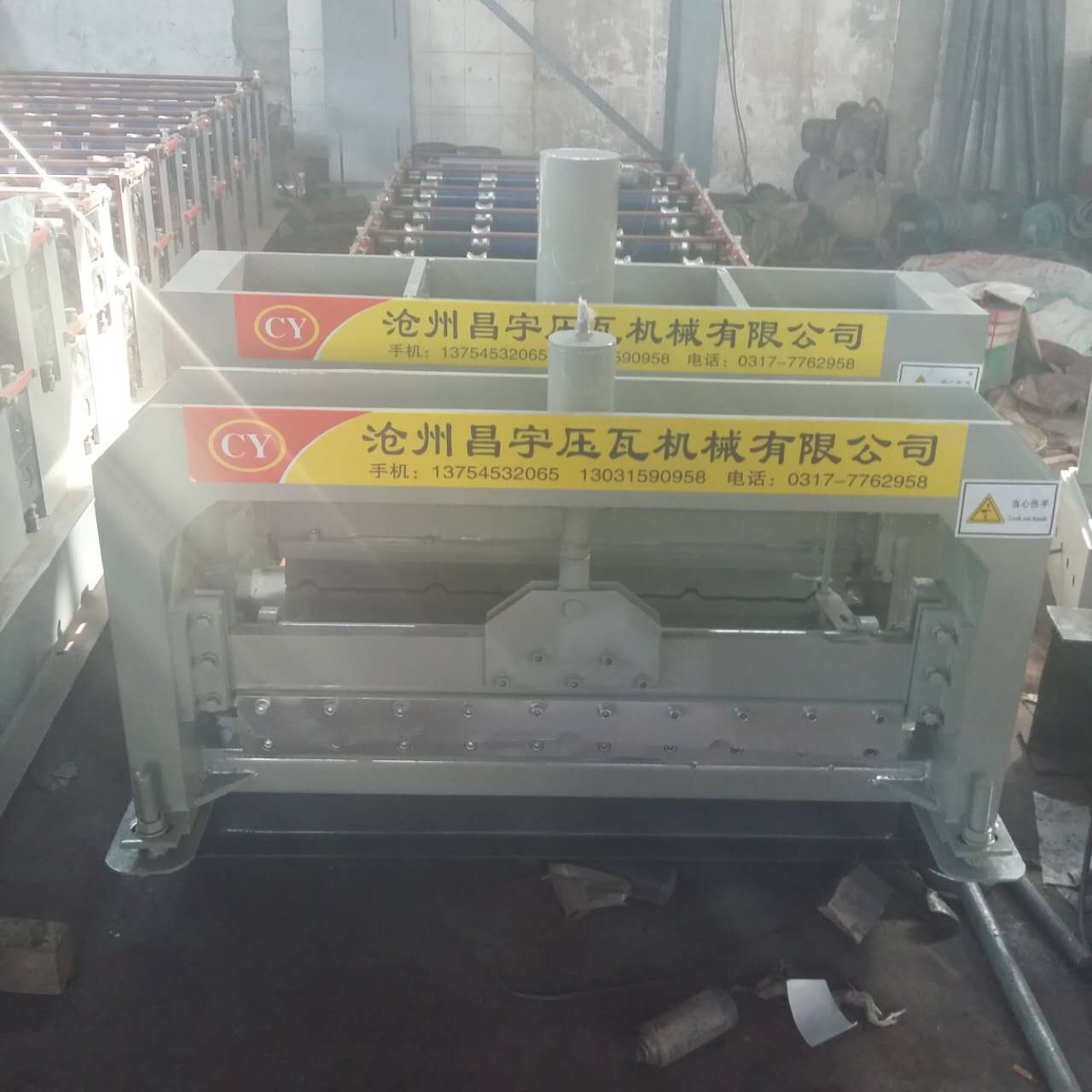 昌宇机械生产的840琉璃瓦机，各种仿古琉璃瓦设备