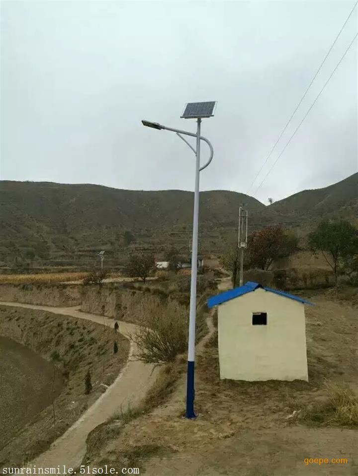 贵州六盘水太阳能路灯批发价格 农村太阳能LED路灯安装指导