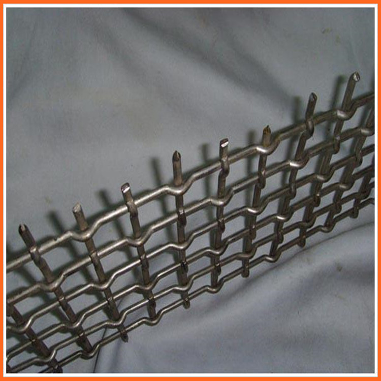 铁艺围栏 锌钢护栏网厂家 瑞辰丝网 值得信赖