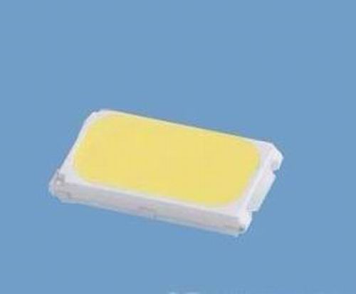 深圳红皓特价供应环保LED5630自然白灯珠封装型号 高光效LED5630贴片