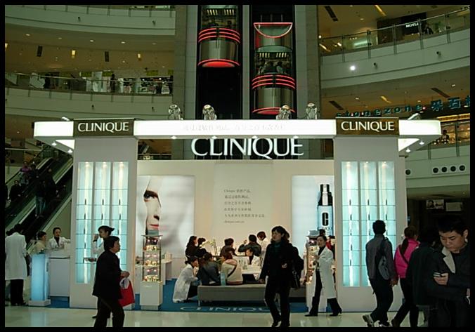 上海化妆品路演促销推广展台搭建制作公司