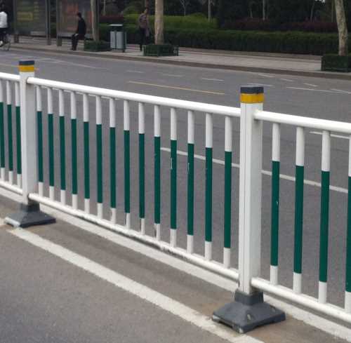 马路护栏厂家/绿化带护栏