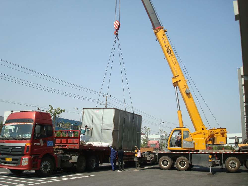嘉定南翔镇10吨叉车出租厂内设备搬迁移位吊车出租重型吊装起重