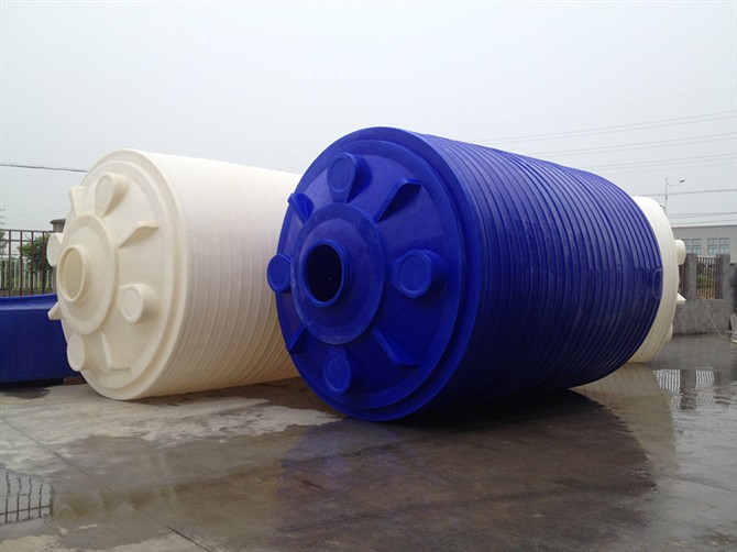 专业生产供应一次成型 ，武汉塑料水箱 ，深圳塑料水箱