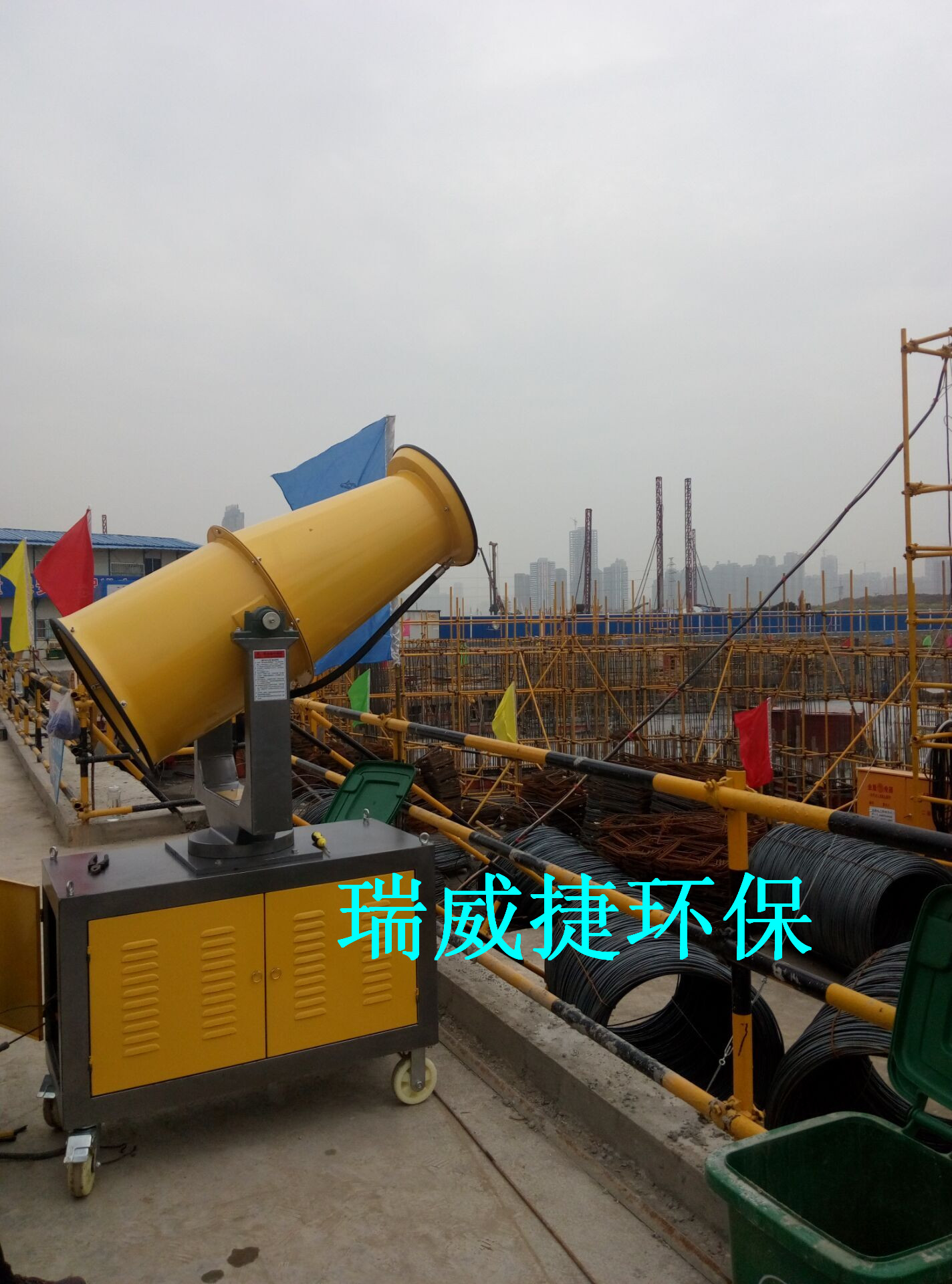 武汉环保设备厂家瑞威捷降尘喷雾机正在热销