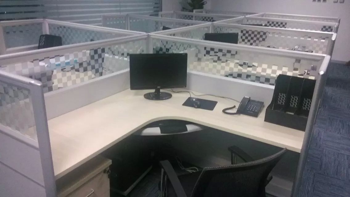 天津多人位简约现代组合屏风隔断工作卡位职员桌办公电脑桌椅促销