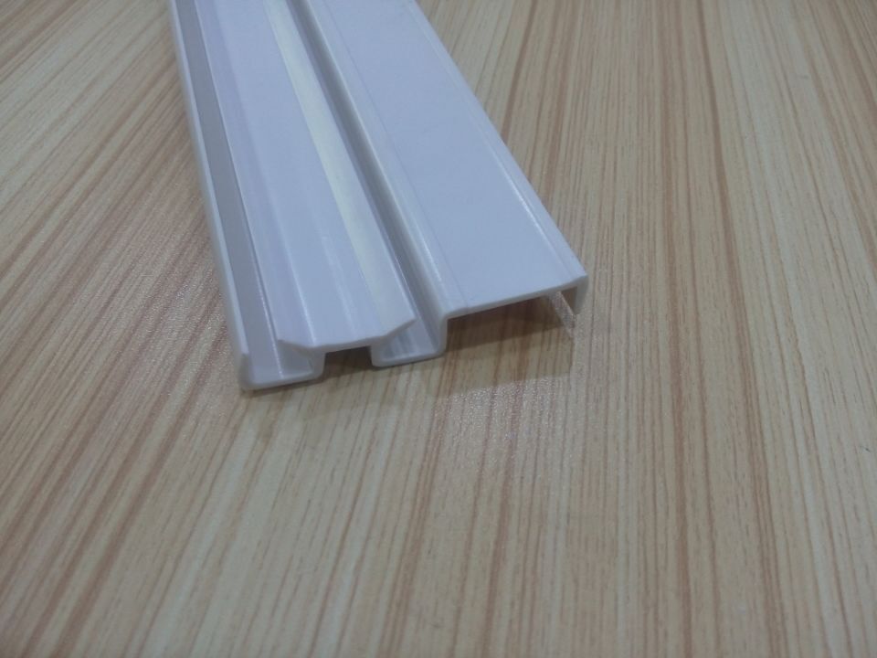 PVC挤出异型材