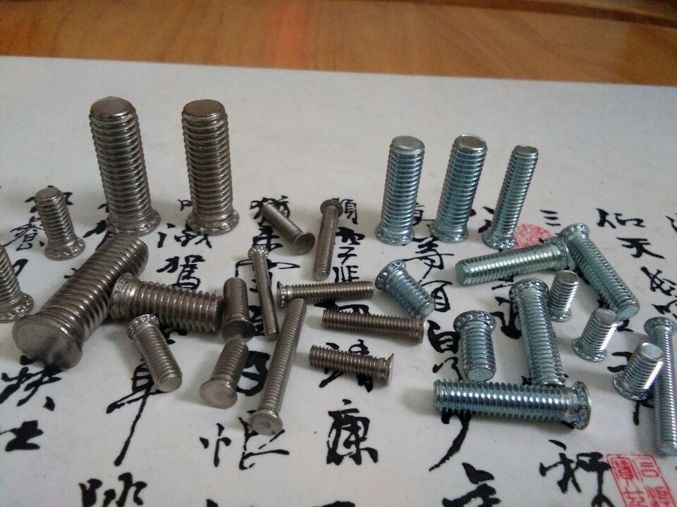 徐州地区规格较全 库存较足的压铆螺钉生产厂家