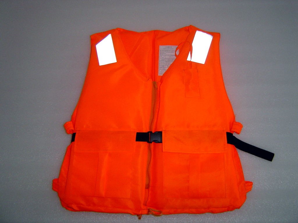 顺义 救生衣救生圈 海上救生产品批发零售 为了出海船员的安全，请配备安装集体救生衣筏