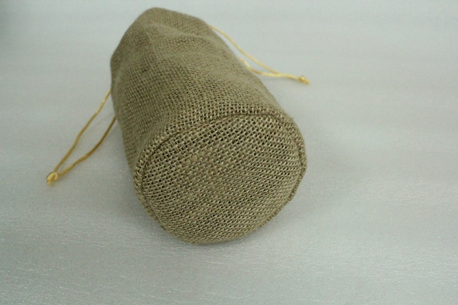 厂家定制精致礼品束口绒布袋，深圳环保绒布袋，两边拉绳绒布袋定做