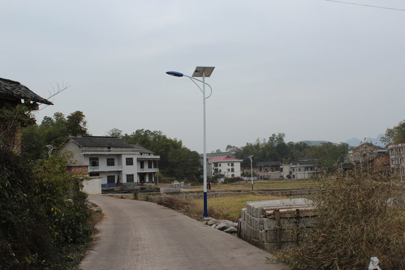 湖南邵阳太阳能路灯厂家 龙溪铺农村6米太阳能路灯