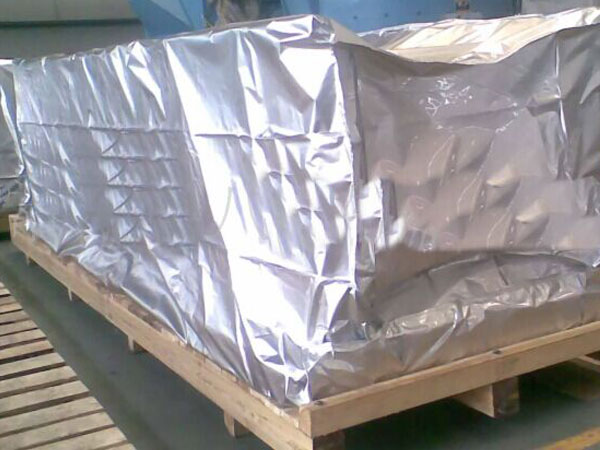 深圳宝安打包海运出口设备木箱包装，大型机器木箱打包