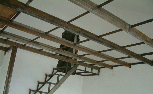 上海复式二层钢结构阁楼搭建 楼梯焊接