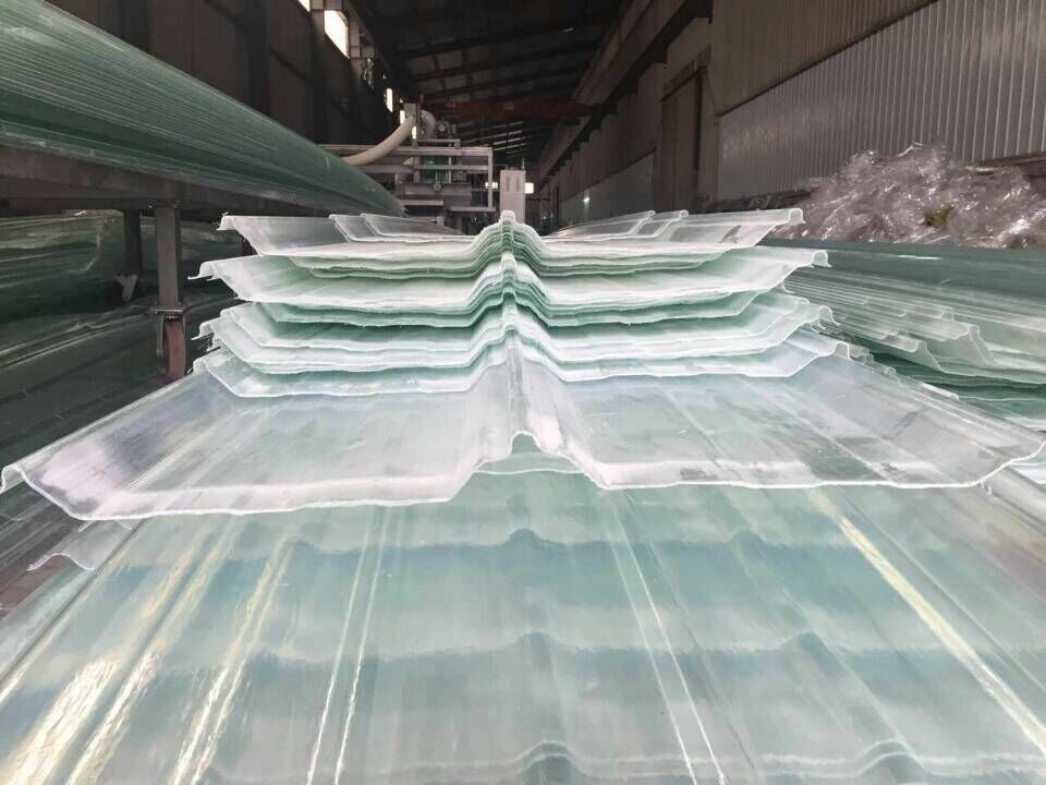 厂家直销玻璃钢采光瓦浪瓦遮阳板，阻燃耐酸碱，抗老化，定制尺寸颜色