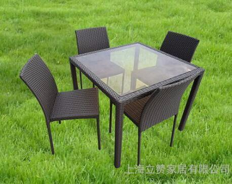 上海户外咖啡厅桌椅厂家，星巴克桌椅，编藤桌椅价格
