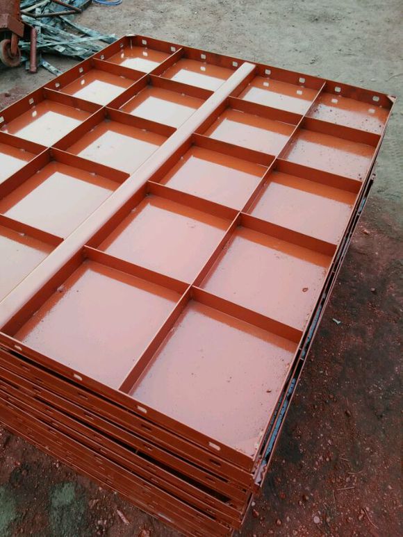 昆明坚石JS优质钢模板是用于混凝土浇筑成型的钢制模板