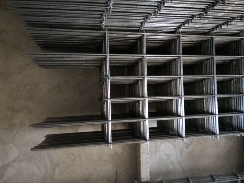 楼房工地用焊接网片|建筑地暖网片的用处