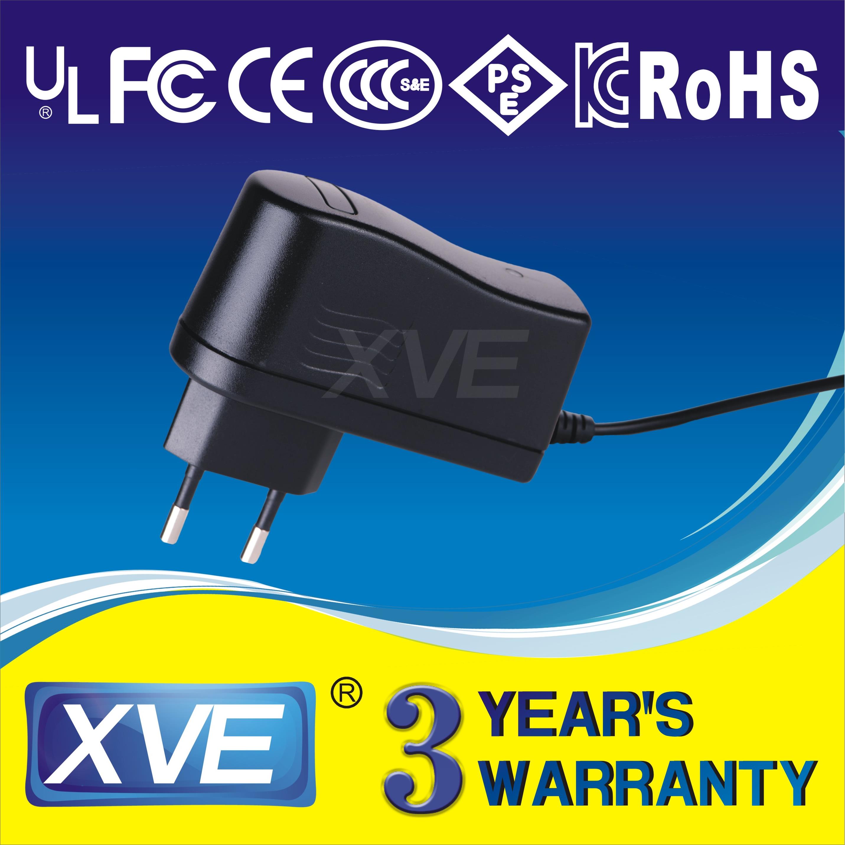 12.6V1A锂电池充电器CE FCC认证12V3节电池组充电器恒流恒压带转灯