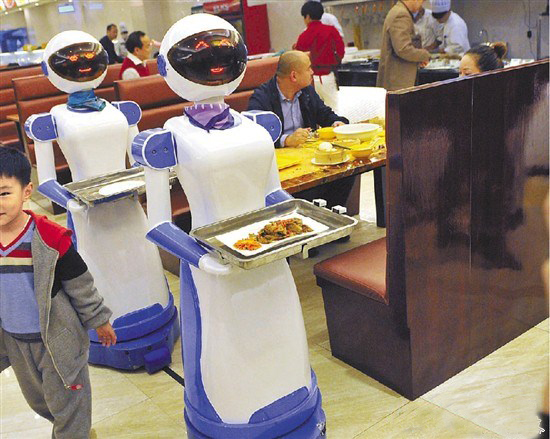未来餐厅机器人送餐传菜成为主流