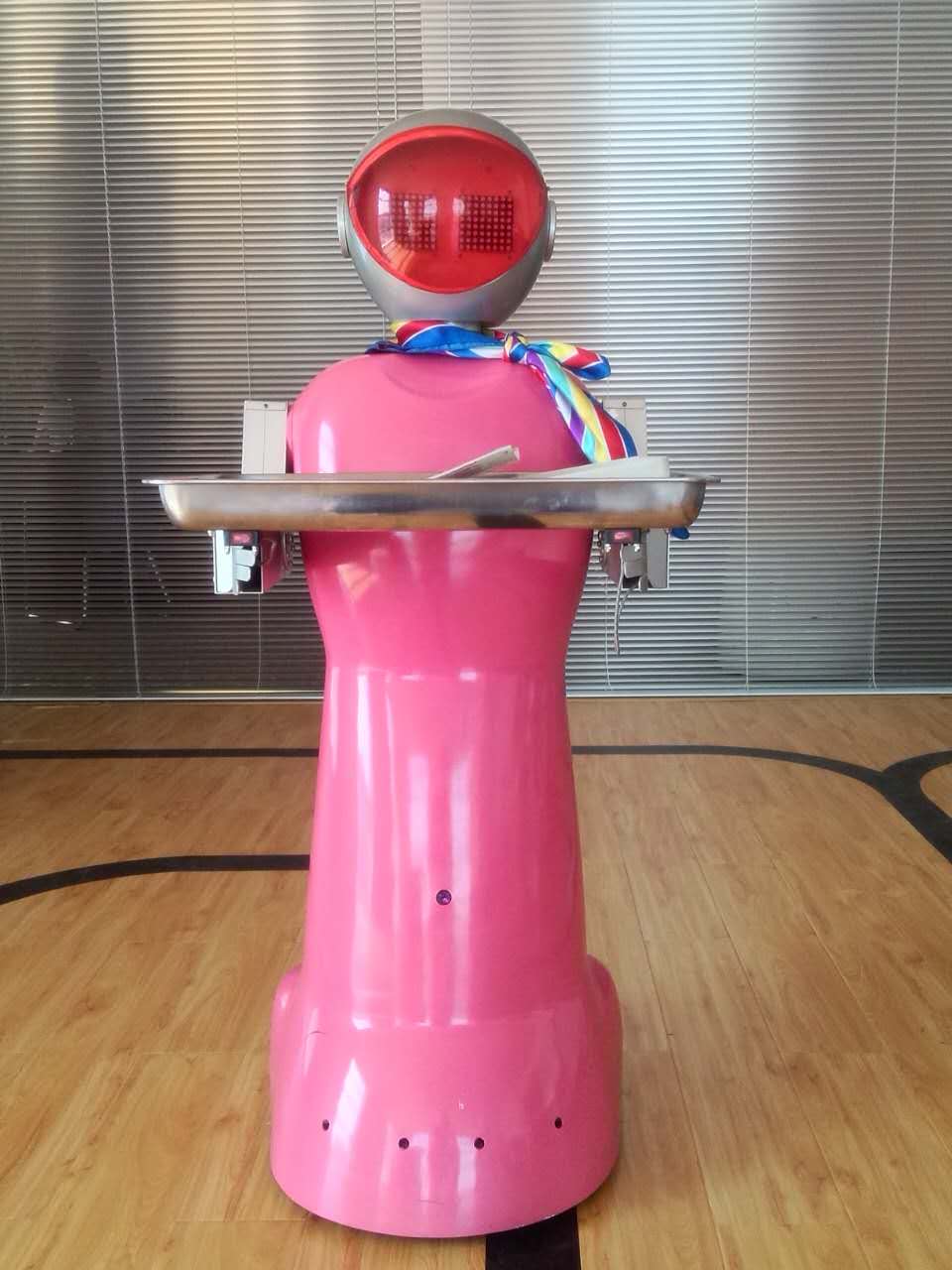 宁夏盛仕智能科技公司价格划算的宁夏送餐机器人供应，定西送餐机器人