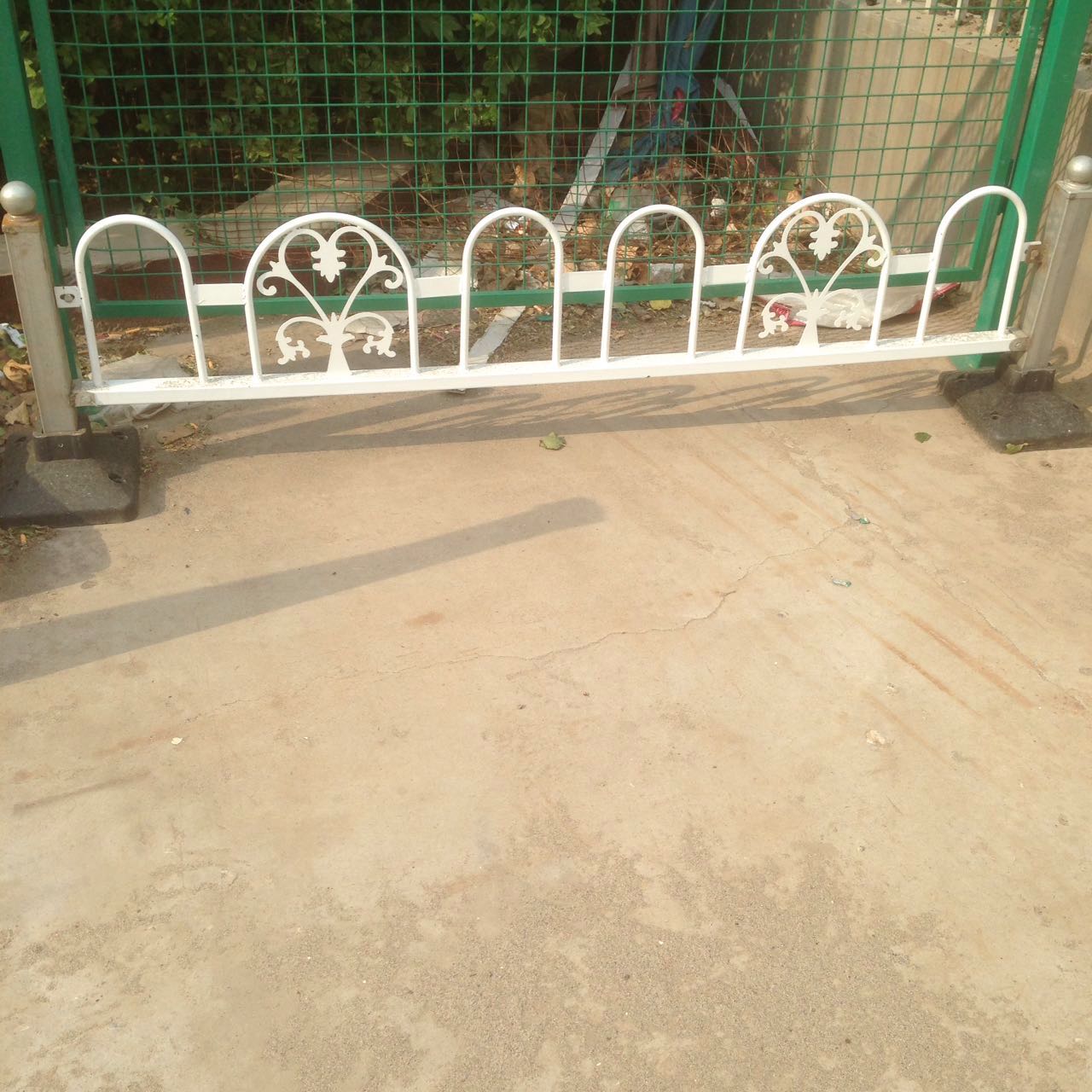 厂家生产批发 锌钢 铁艺护栏 护栏 围栏 阳台隔离栏 定制生产