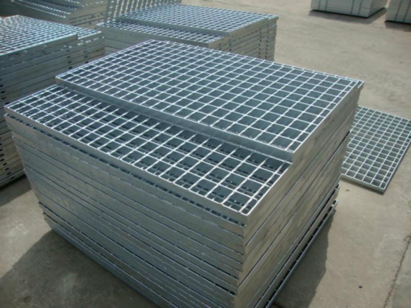 钢格板,热镀锌钢格板-济南化工厂平台的搭建