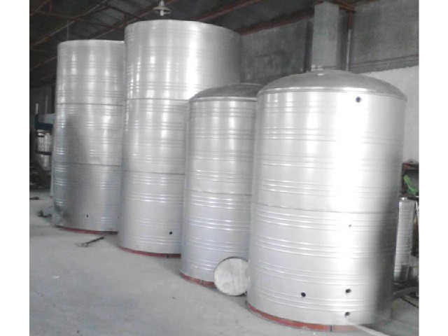 优质不锈钢水罐定制生产，不锈钢保温水罐生产厂家