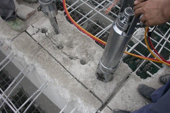 湖北迪戈液压岩石分裂机 混凝土岩石破裂机 电动 柴油型液压劈裂机