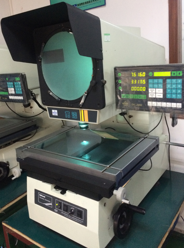 二手万濠cpj-3040az工业测量投影仪