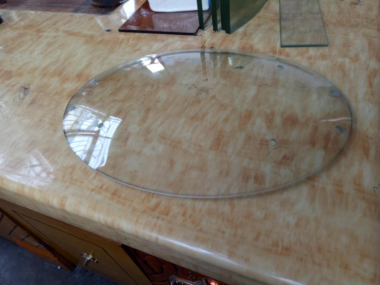 广东果盘弧形玻璃深加工