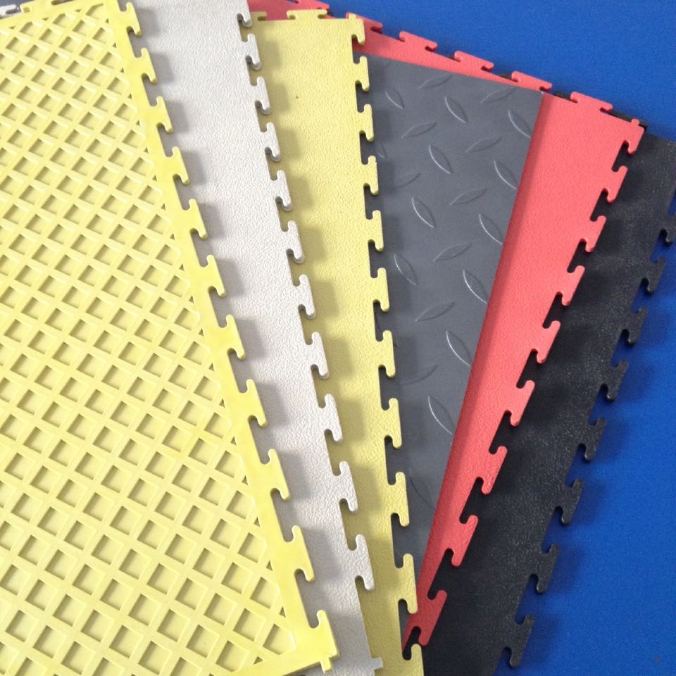 注塑工艺PVC塑胶石塑地板//满足您场地各种性能的要求PVC塑胶地板