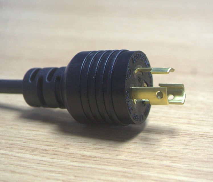 L7-15P 277V 锁式插头 锁式电源线 插头线