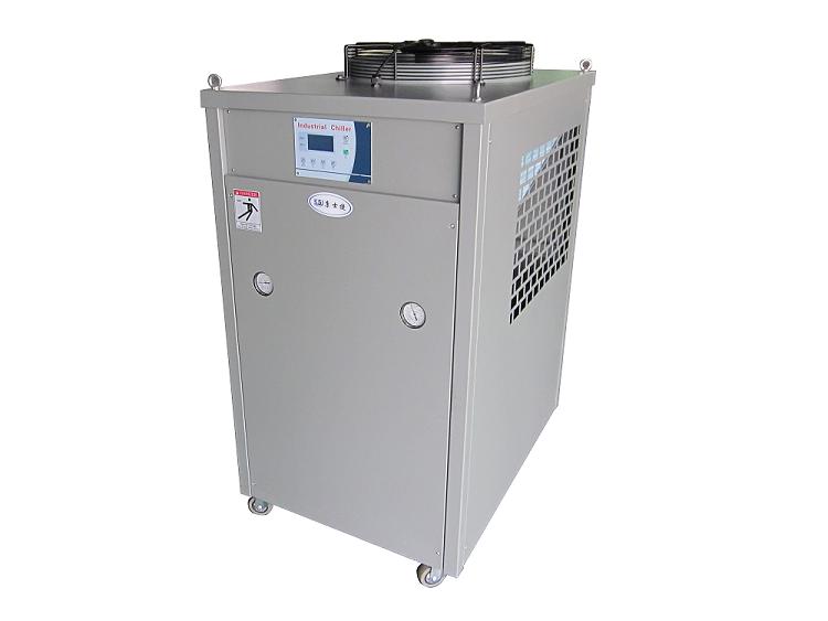 供应风冷箱式冷水机，厂家直销冷水机为客户的生产需要量身定制