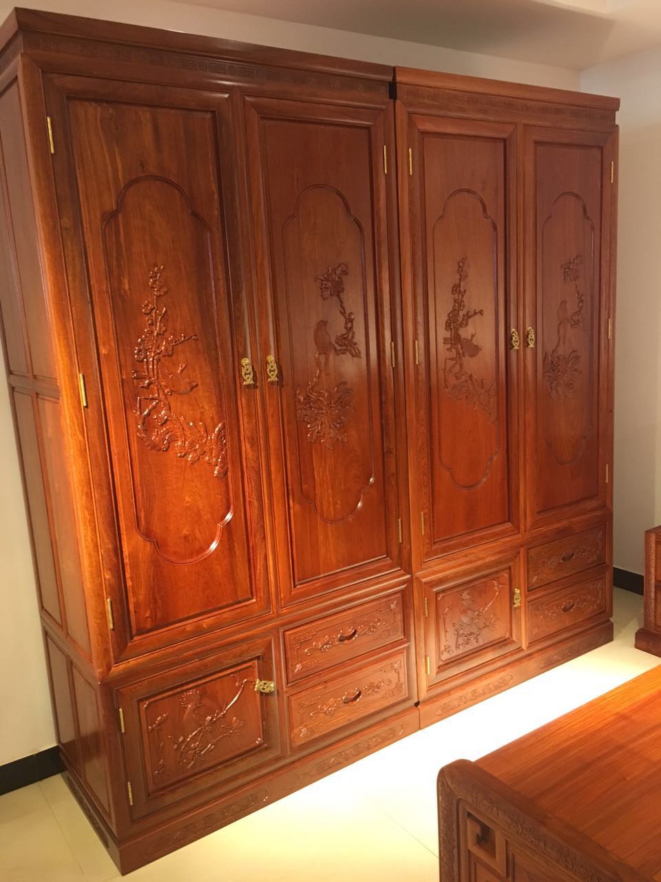 黄花梨木实木衣柜，全实木仿古中式衣橱，红木衣柜