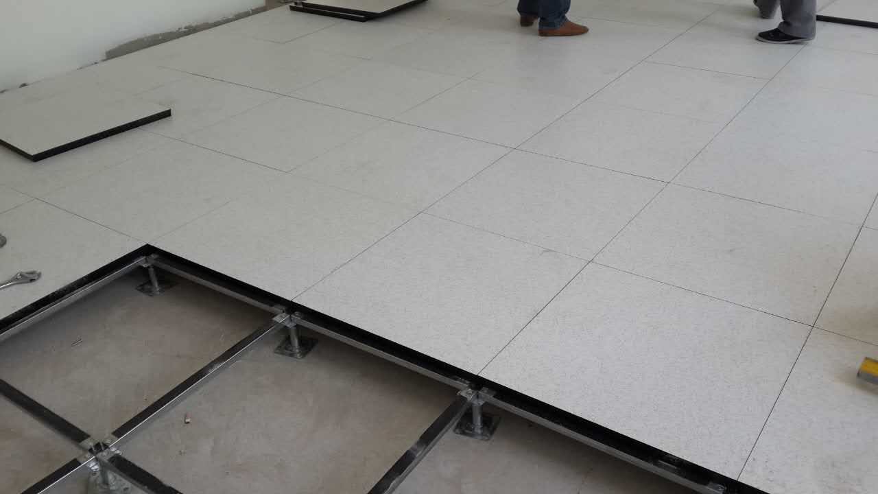 硫酸钙防静电地板,防静电地板,静电地板,北京防静电地板