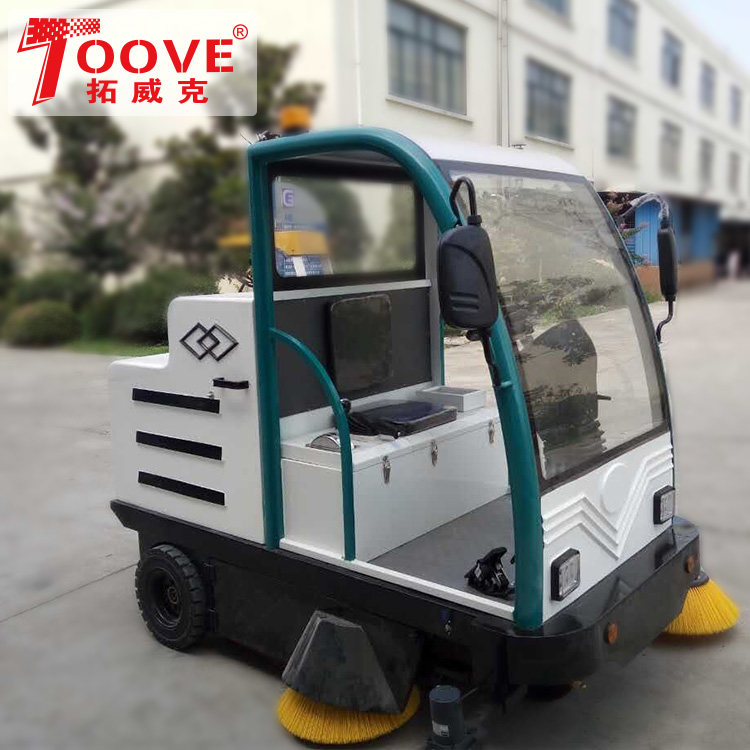 南京供应拓威克TS-1800驾驶式扫地机智能全自动清扫车