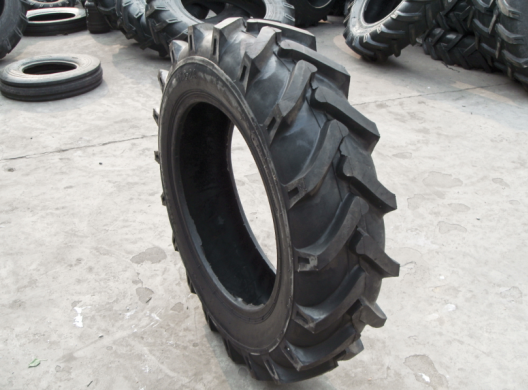 厂家直销农用拖拉机轮胎14.9-26人字轮胎 带内胎 三包
