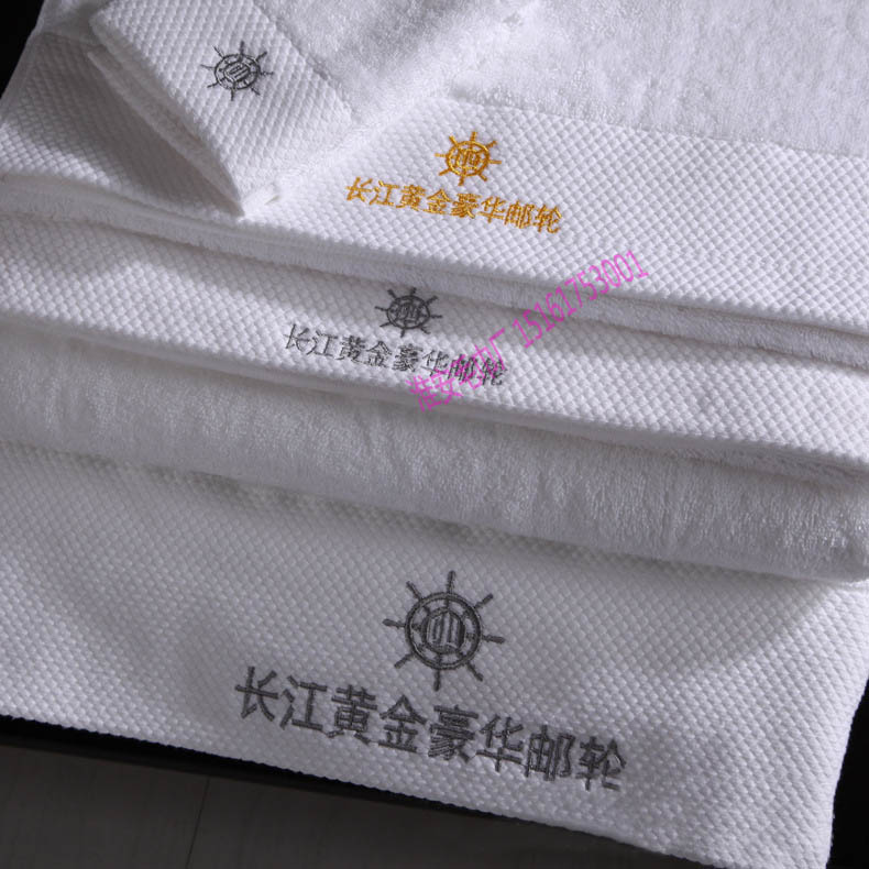 五星级酒店毛巾采用高密螺旋工艺厚实吸水，优质的棉纱保证了毛巾的蓬松柔软、透气、吸水白色毛巾500g