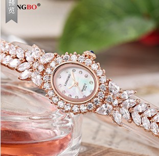 型号:6048 韩国时尚满钻潮流时装表珍珠母贝镶钻女士手表