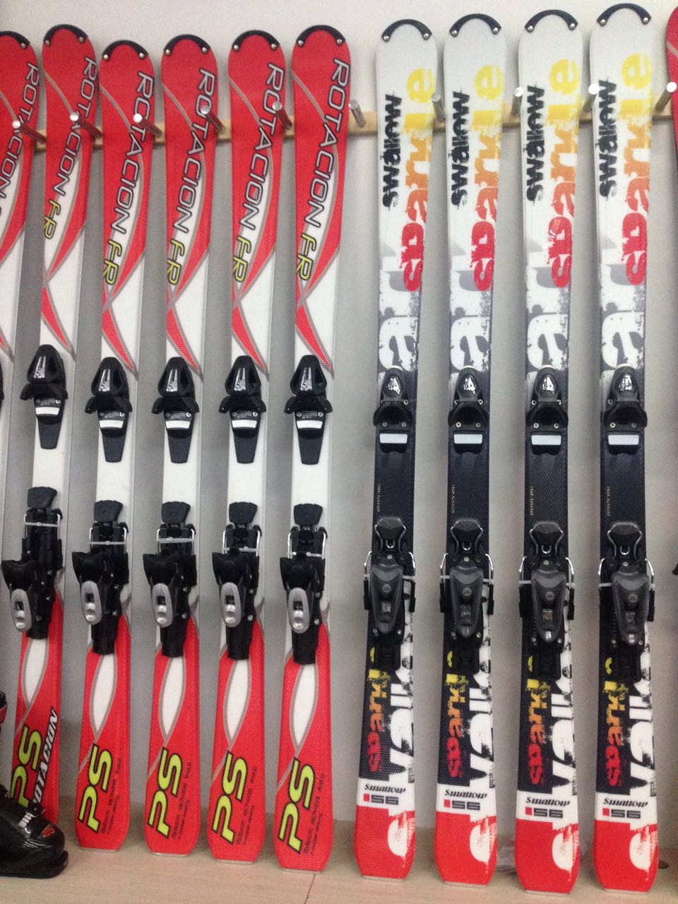 滑雪板单双板厂家批发价格