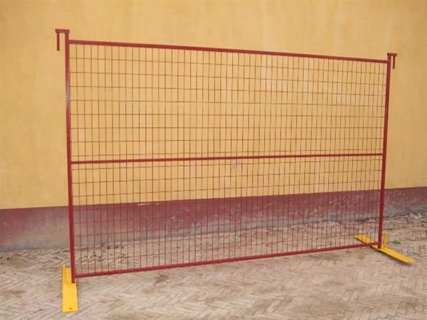 专业定制移动护栏网 园林绿化带栅栏 阳台铁艺护栏网 铸铁围栏 绝缘安全围栏