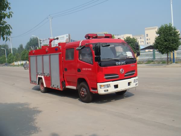 江特牌东风153消防车